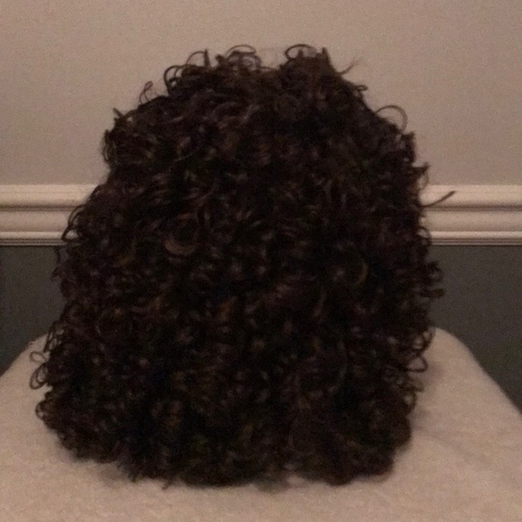 Irish Step Dance Wig - Picture 2 of 3